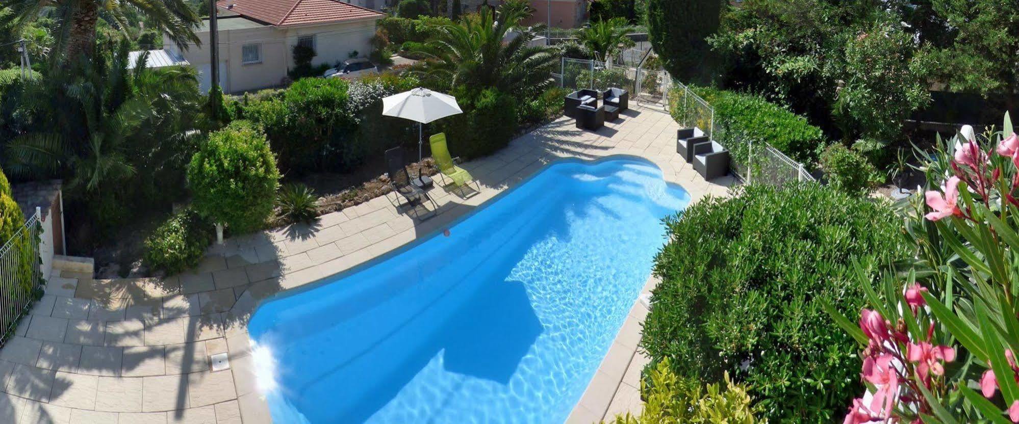 Hotel Au Reveil des Cigales à Saint Aygulf Extérieur photo
